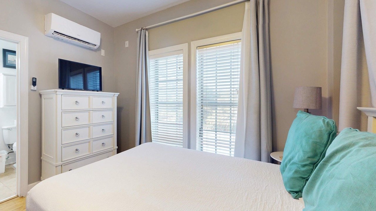 Photo of Bedroom in Seacrest Beach