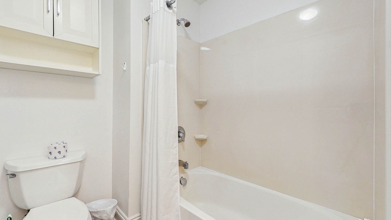 Photo of Bathroom in Sunnyside