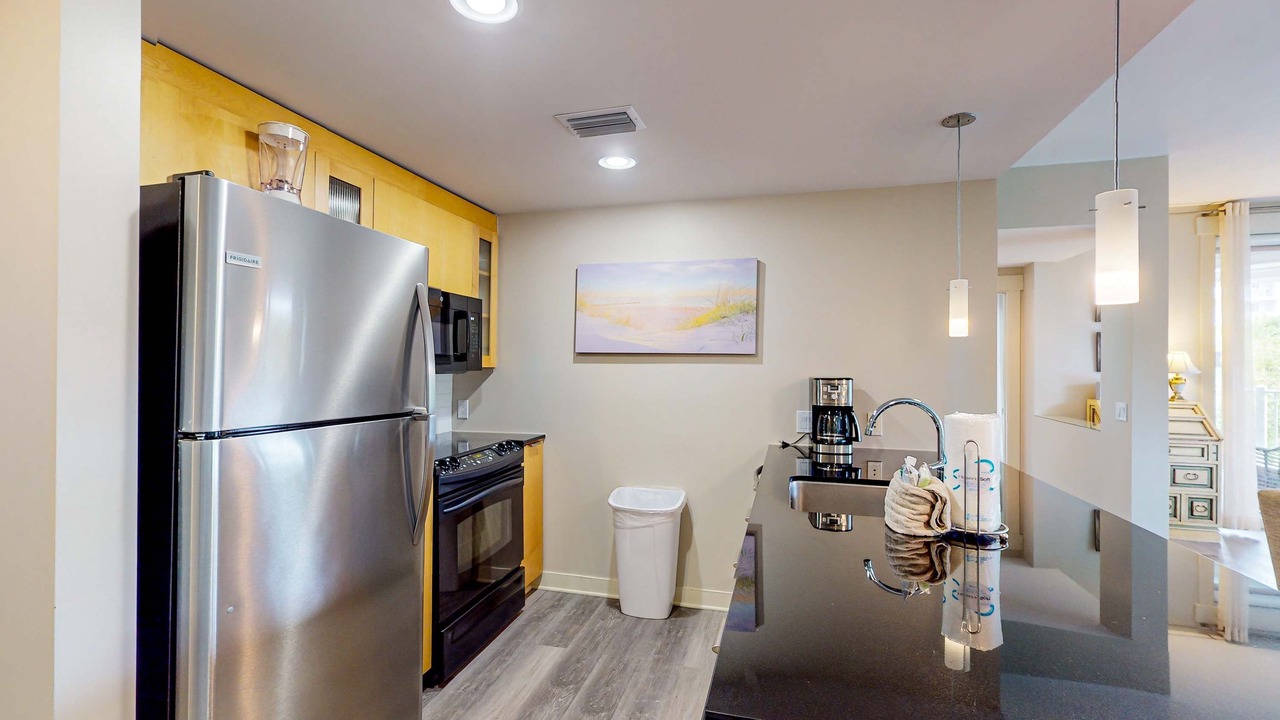 Photo of Kitchen in Baytowne Wharf