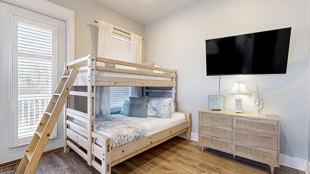 Photo of Bedroom in Village of Sugar Beach