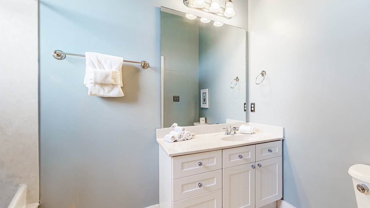 Photo of Bathroom in Village of Sugar Beach