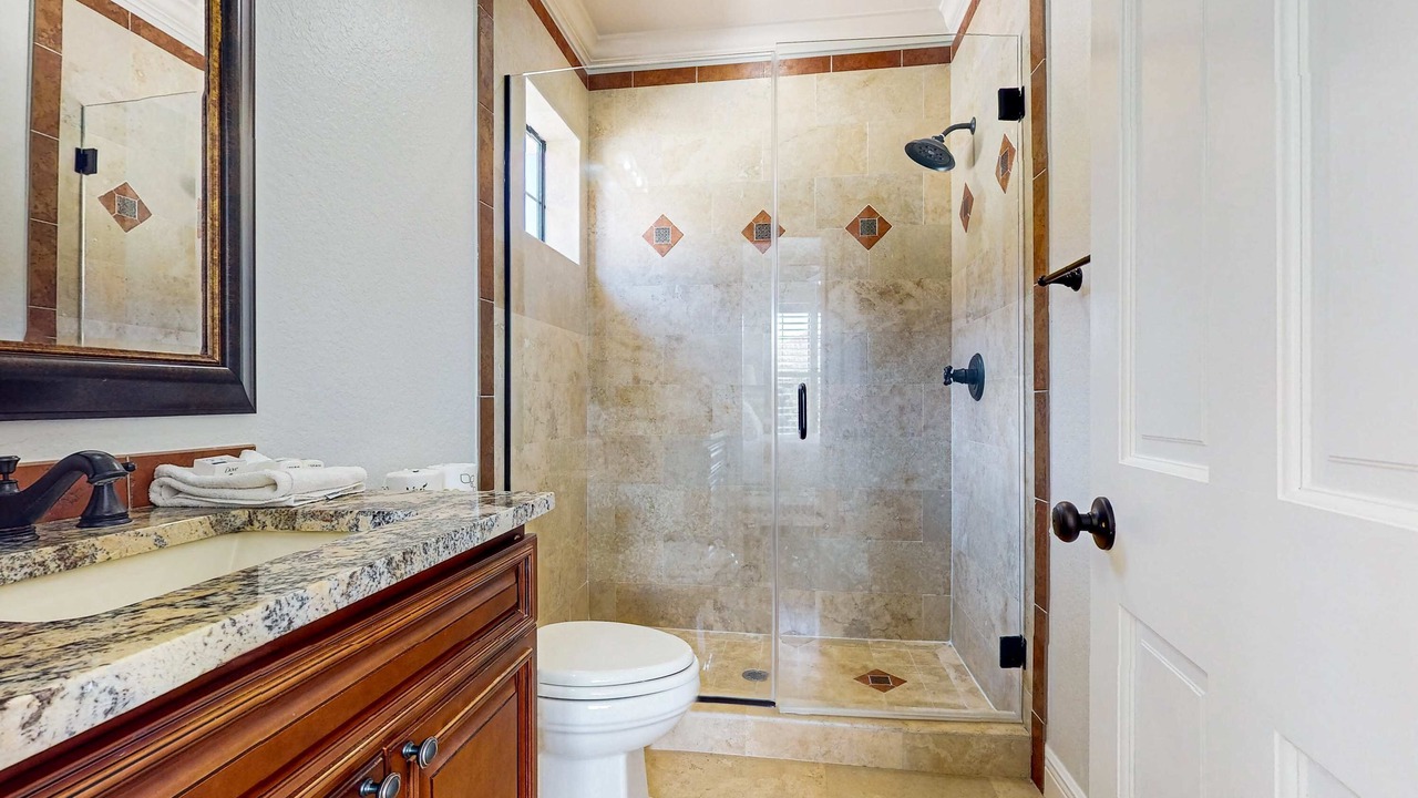 Photo of Bathroom in Villa Lago