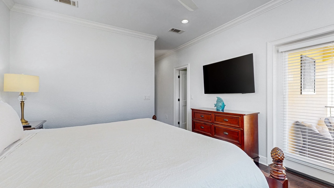 Photo of Bedroom in Villa Lago