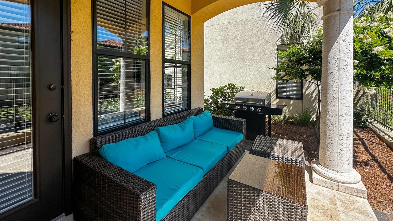 Photo of Patio Balcony in Villa Lago