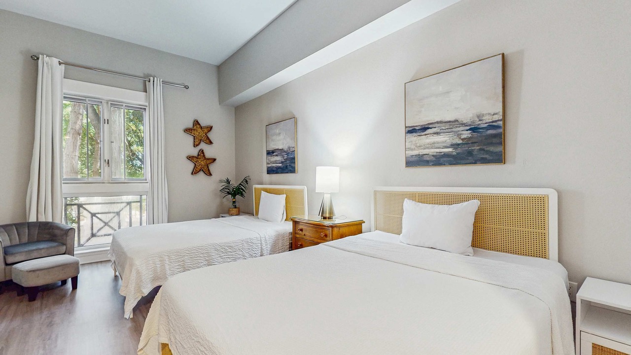 Photo of Bedroom in Baytowne Wharf