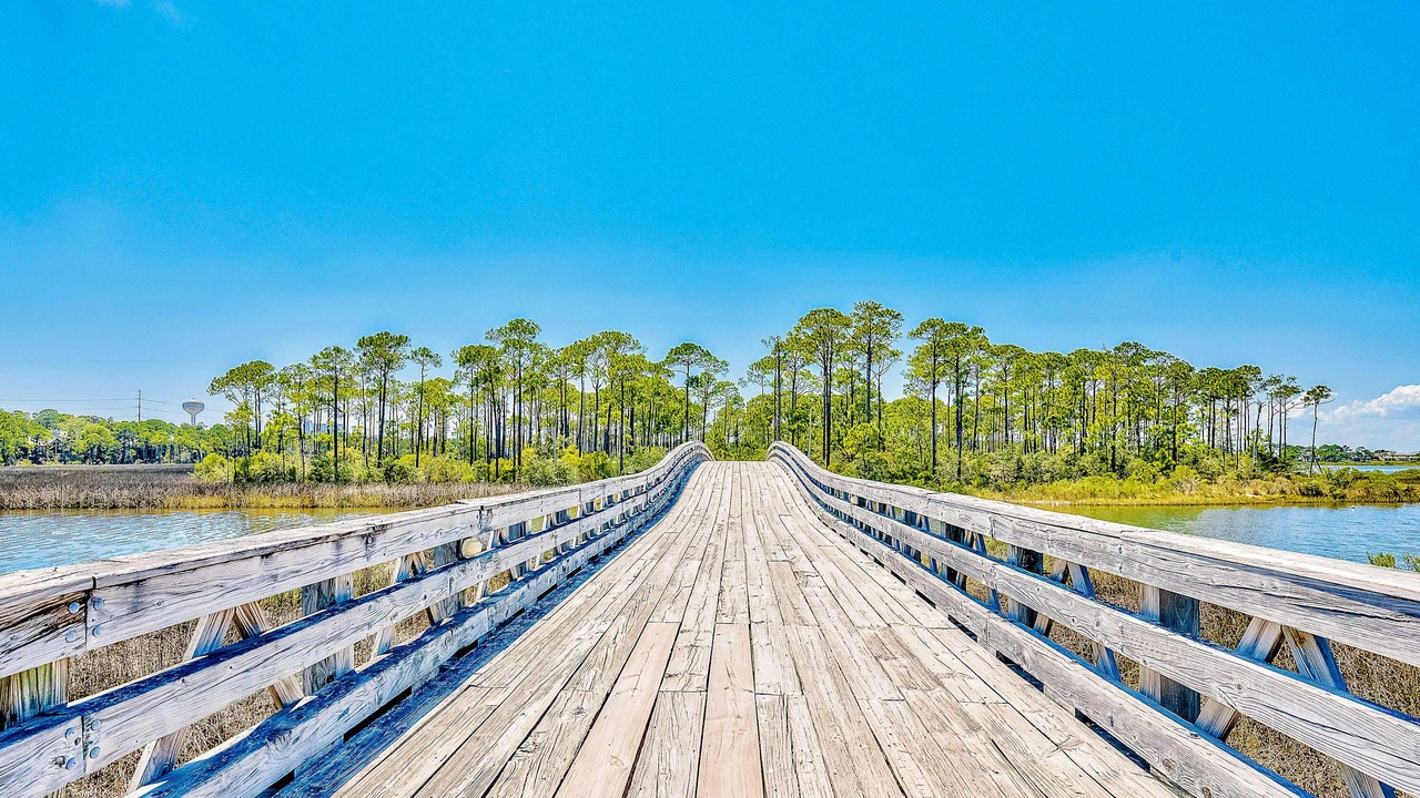 Photo of Others in Baytowne Wharf