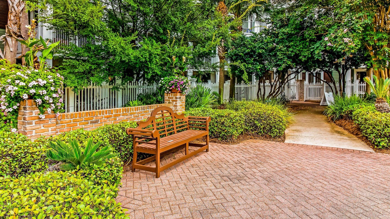 Photo of Patio Balcony in Baytowne Wharf