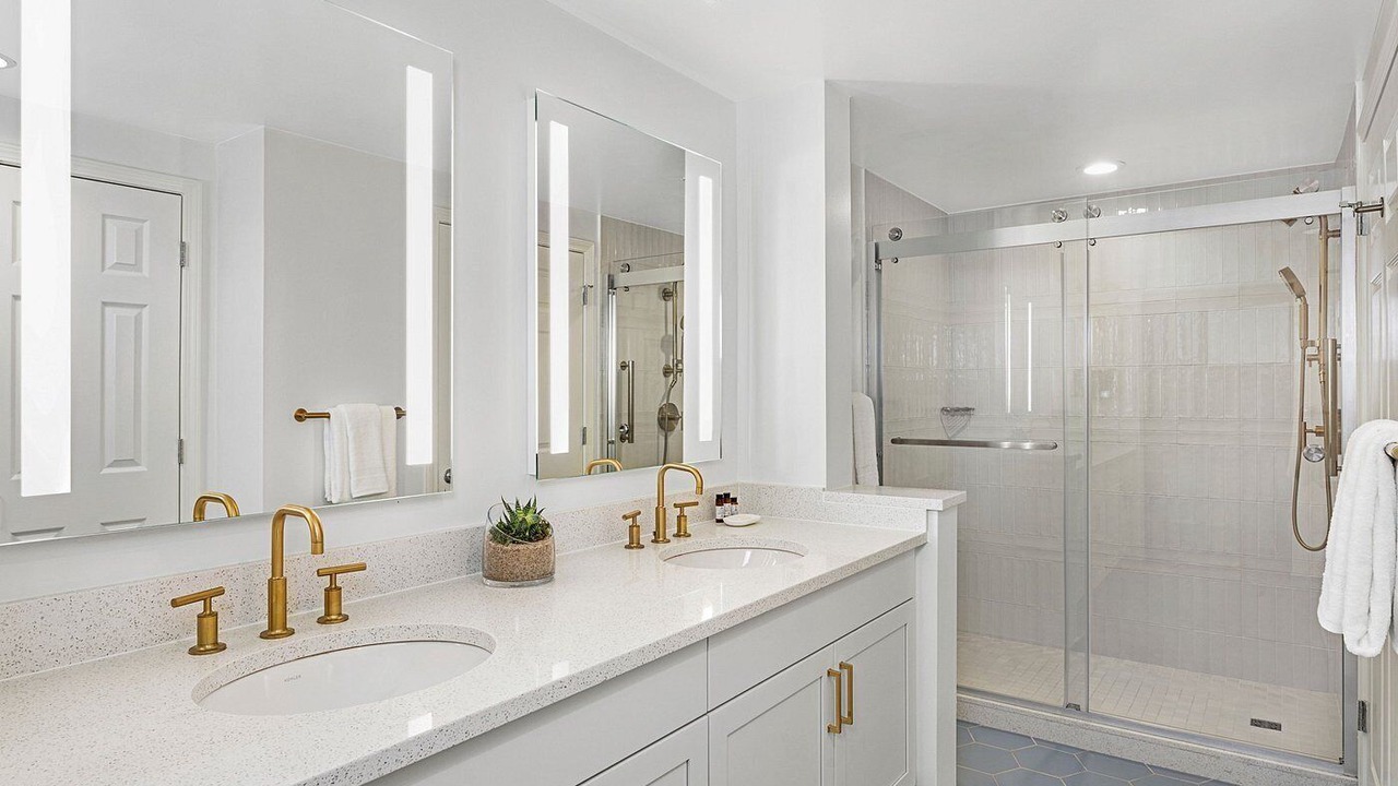 Photo of Bathroom in Upper Grand Lagoon