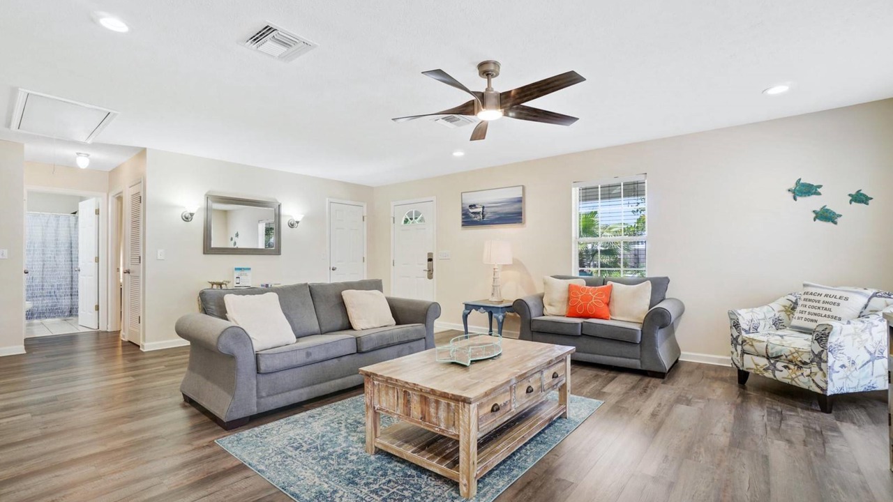 Photo of Livingroom in Inlet Beach Heights
