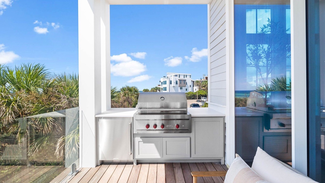Photo of Patio Balcony in Seagrove Beach
