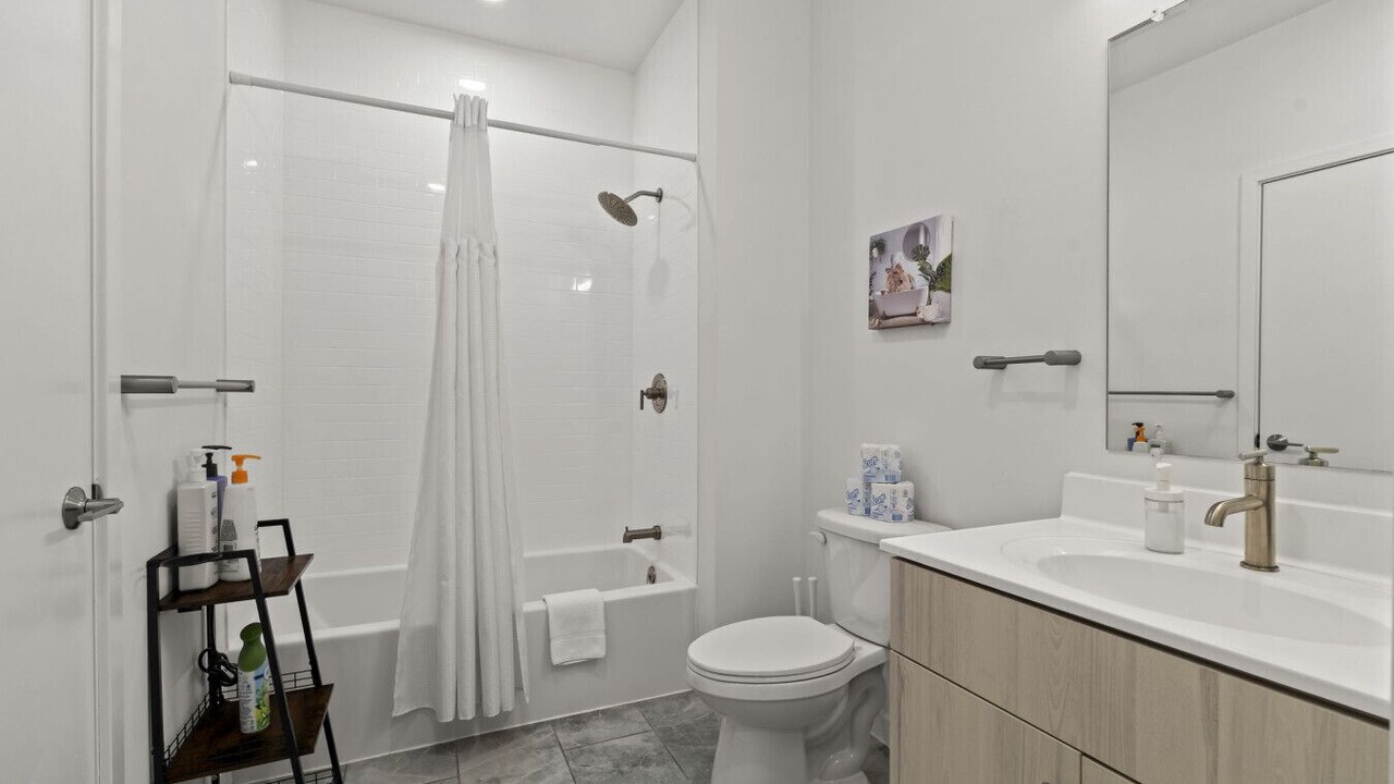 Photo of Bathroom in Poplar