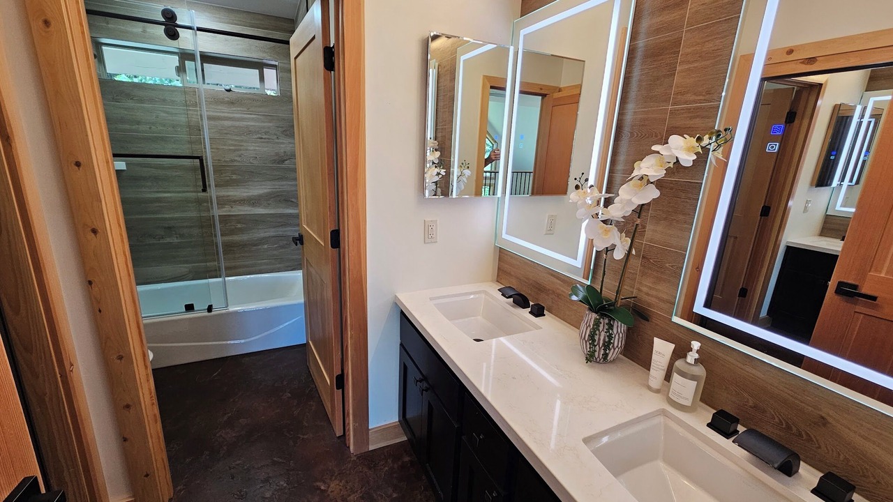 Photo of Bathroom in Mi-Wuk Village