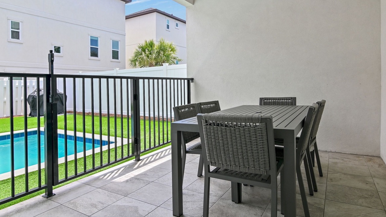 Photo of Outdoor in Emerald Waters Village