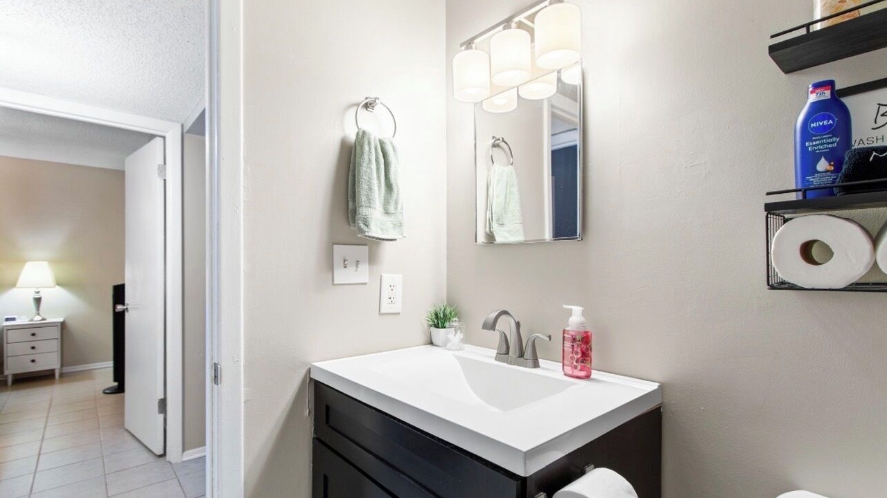 Photo of Bathroom in Brent
