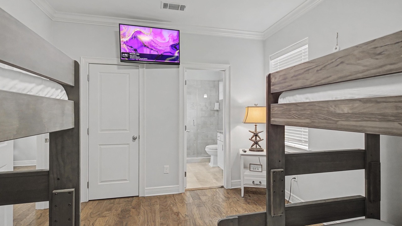 Photo of Bedroom in Villa Lago