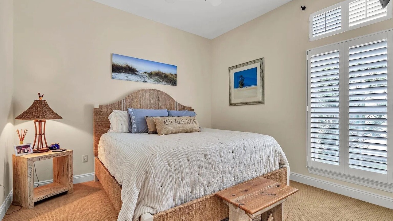 Photo of Bedroom in Clipper Cove