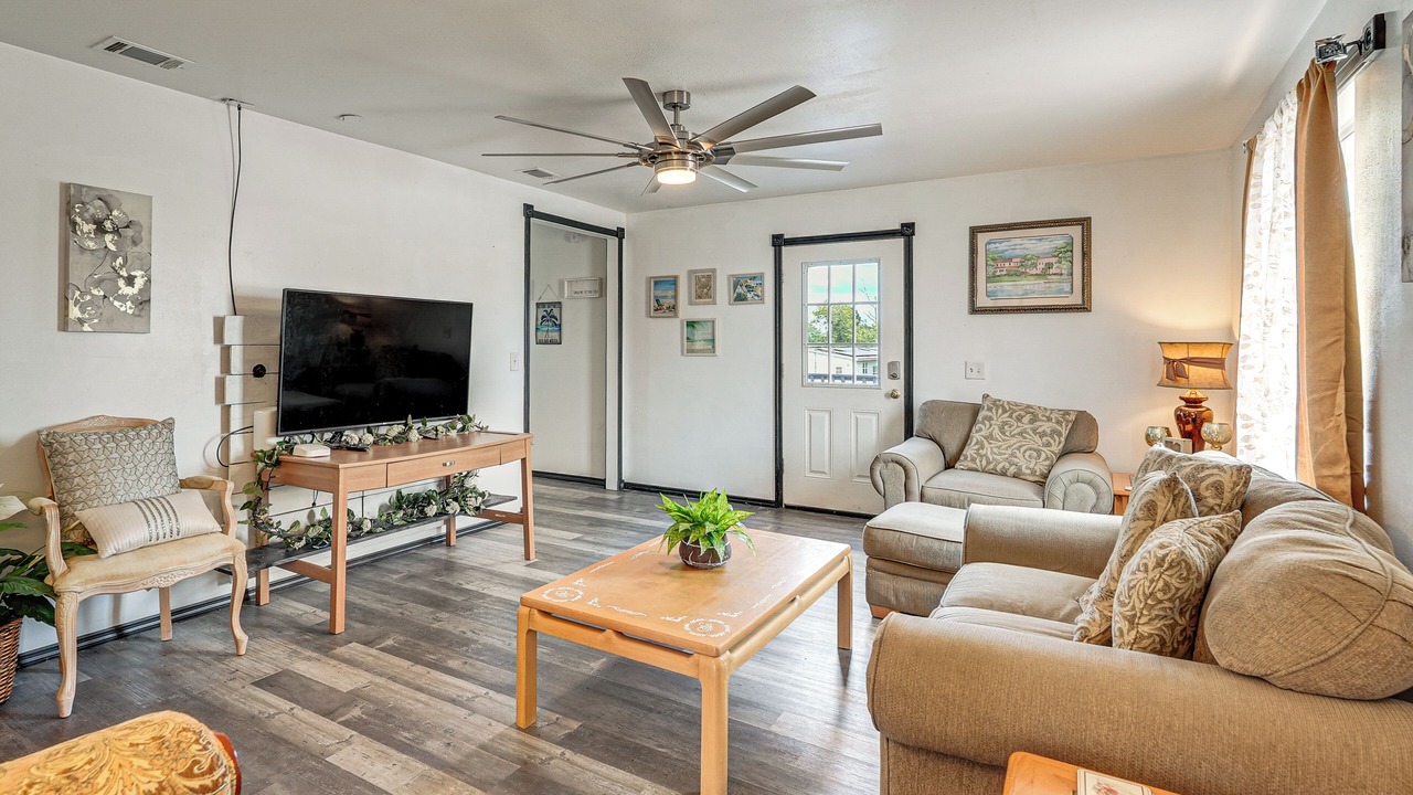 Photo of Livingroom in Springfield