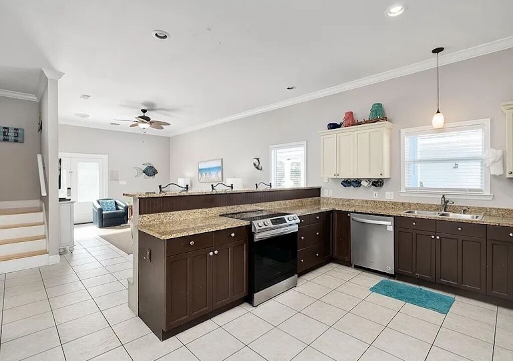 Photo of Kitchen in Village of Sugar Beach