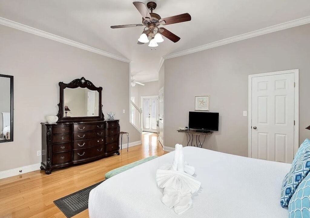 Photo of Bedroom in Village of Sugar Beach