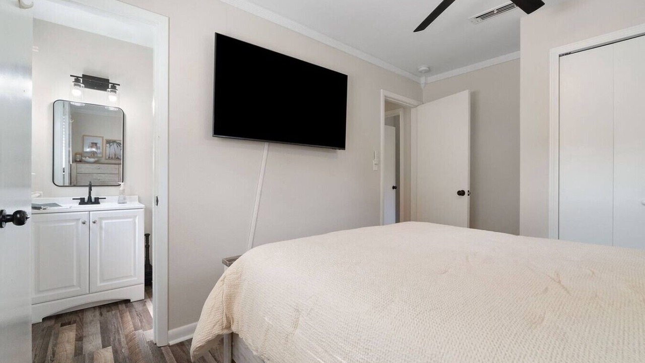Photo of Bedroom in Brent