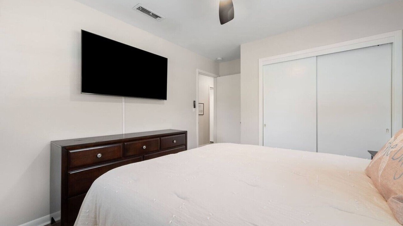 Photo of Bedroom in Brent