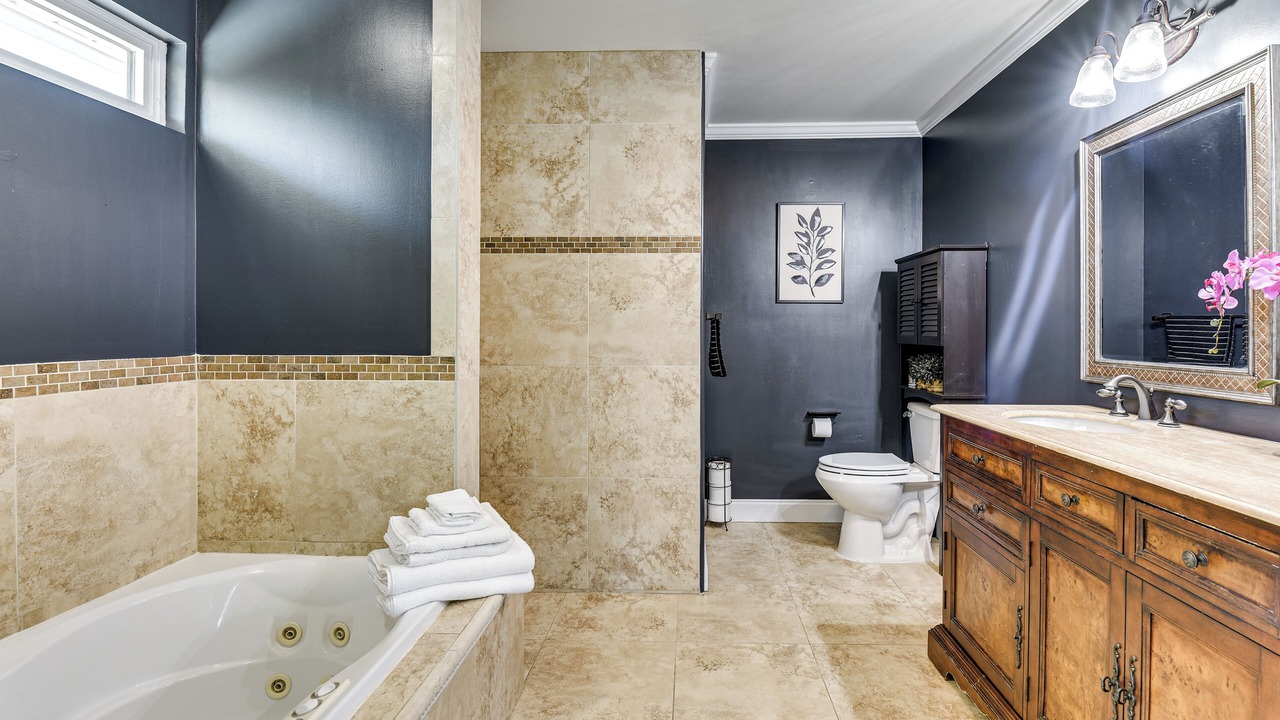 Photo of Bathroom in Mary Esther