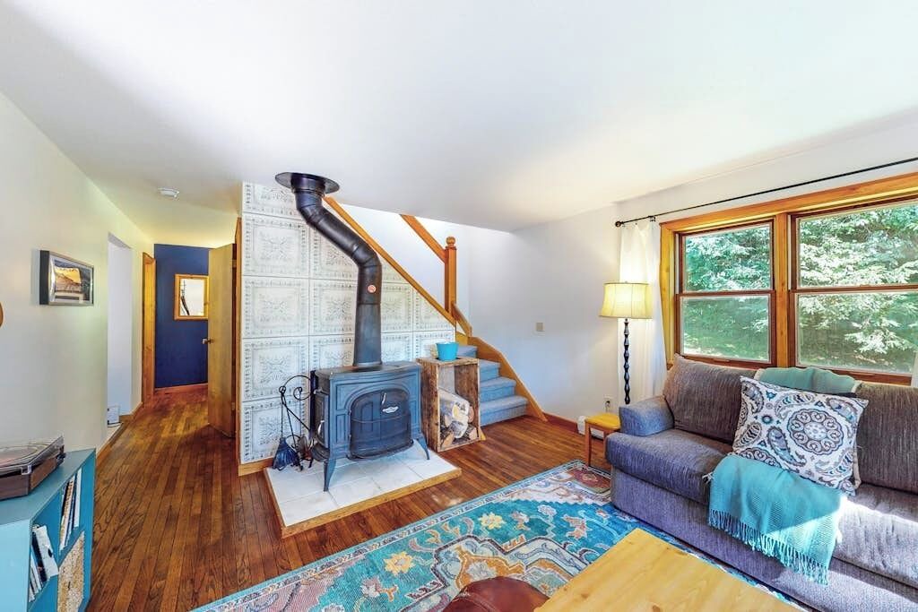 Photo of Livingroom in Pittsfield