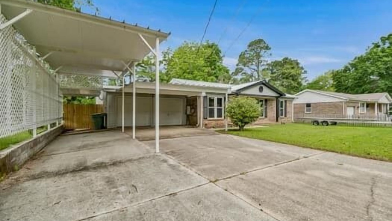 Photo of Bedroom in Florida Panhandle