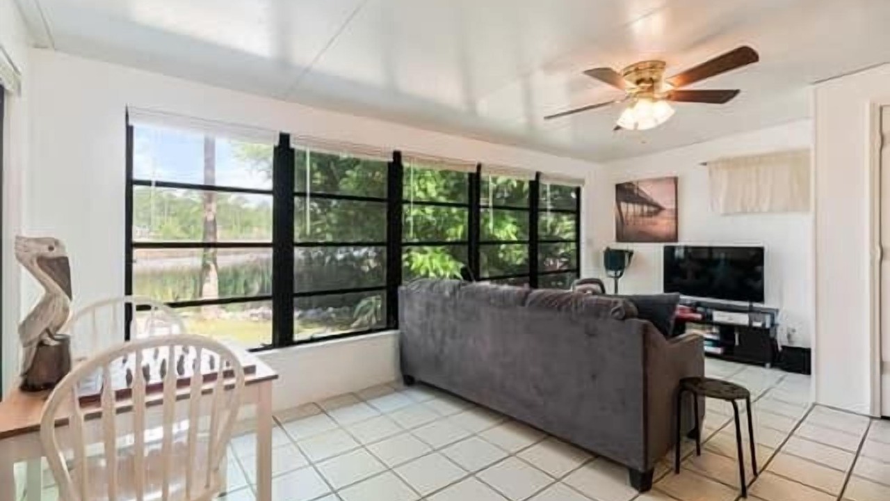 Photo of Livingroom in Florida Panhandle
