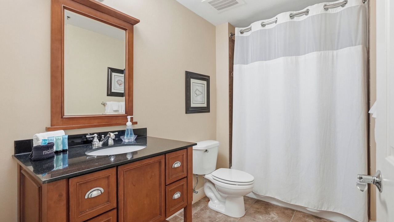 Photo of Bathroom in El Centro Beach