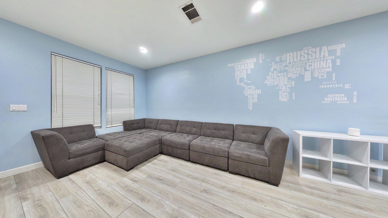 Photo of Livingroom in Anaheim Resort