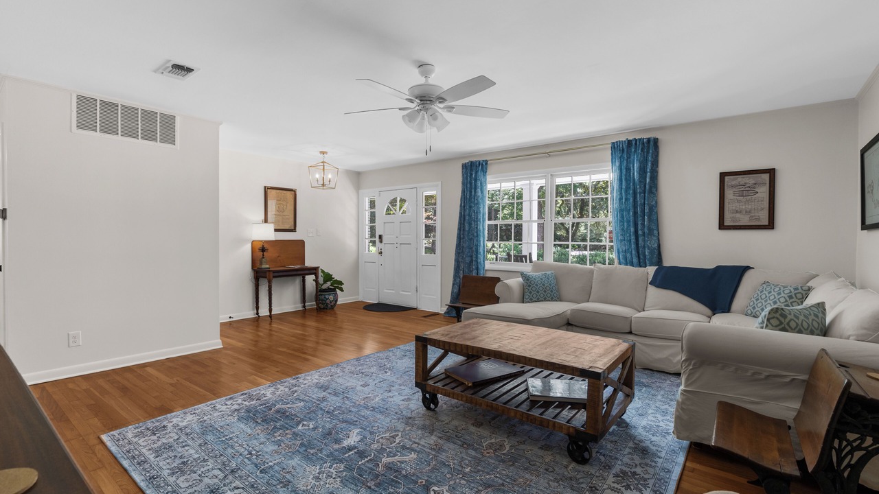 Photo of Livingroom in Gulf Shores