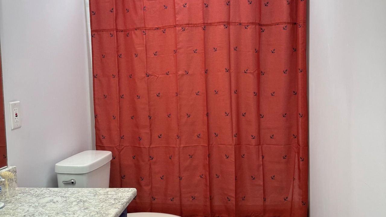 Photo of Bathroom in North Northwest Pensacola