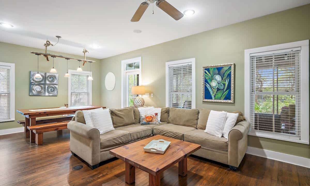 Photo of Livingroom in Seacrest