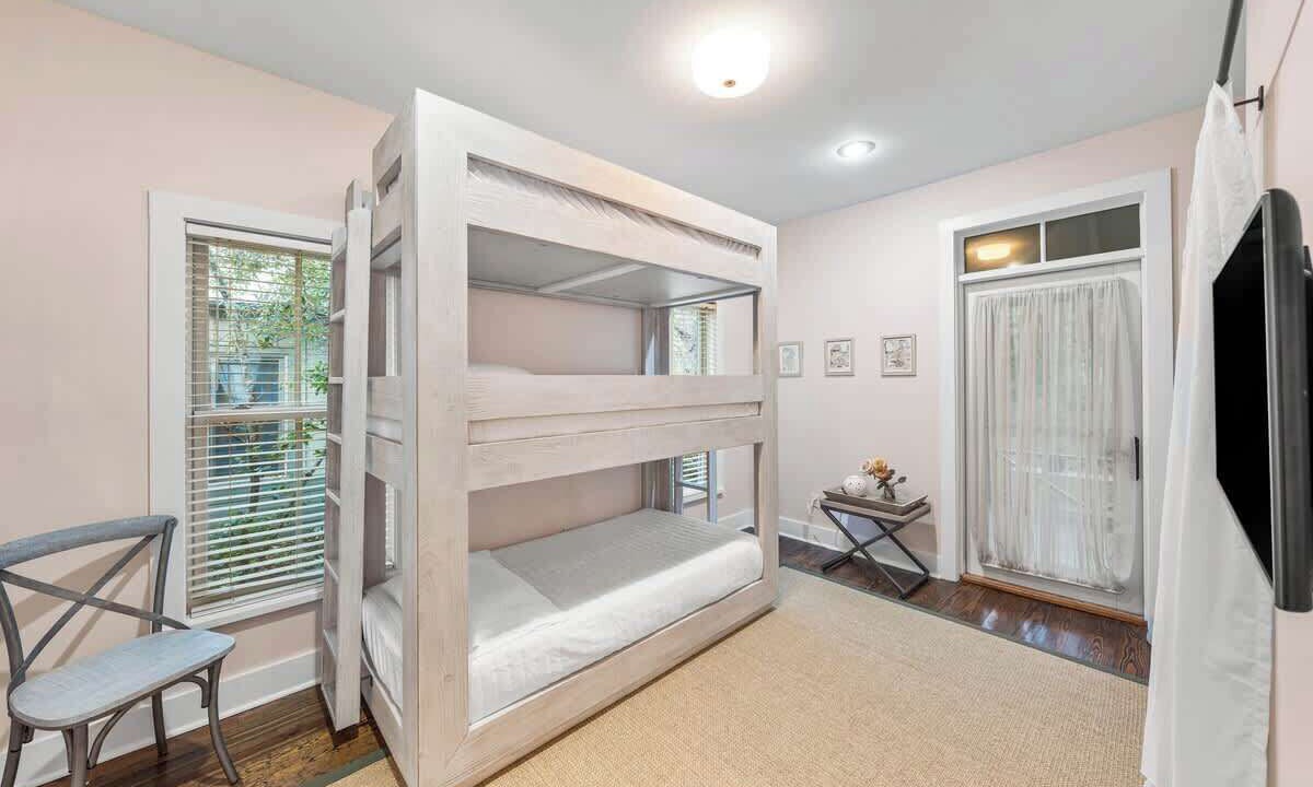 Photo of Bedroom in Seacrest