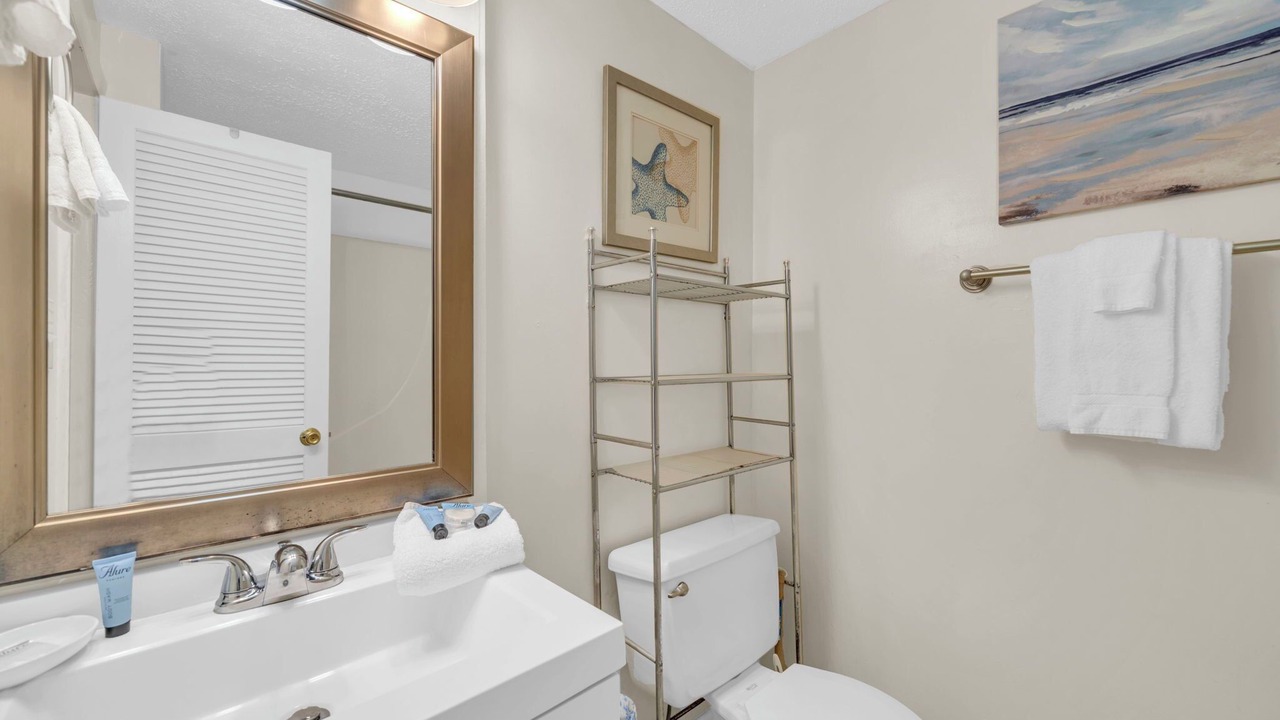 Photo of Bathroom in Laguna Beach