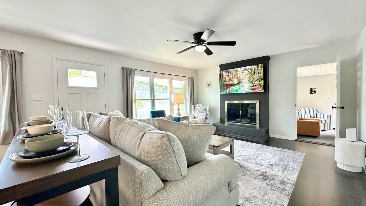 Photo of Livingroom in Harrisburg