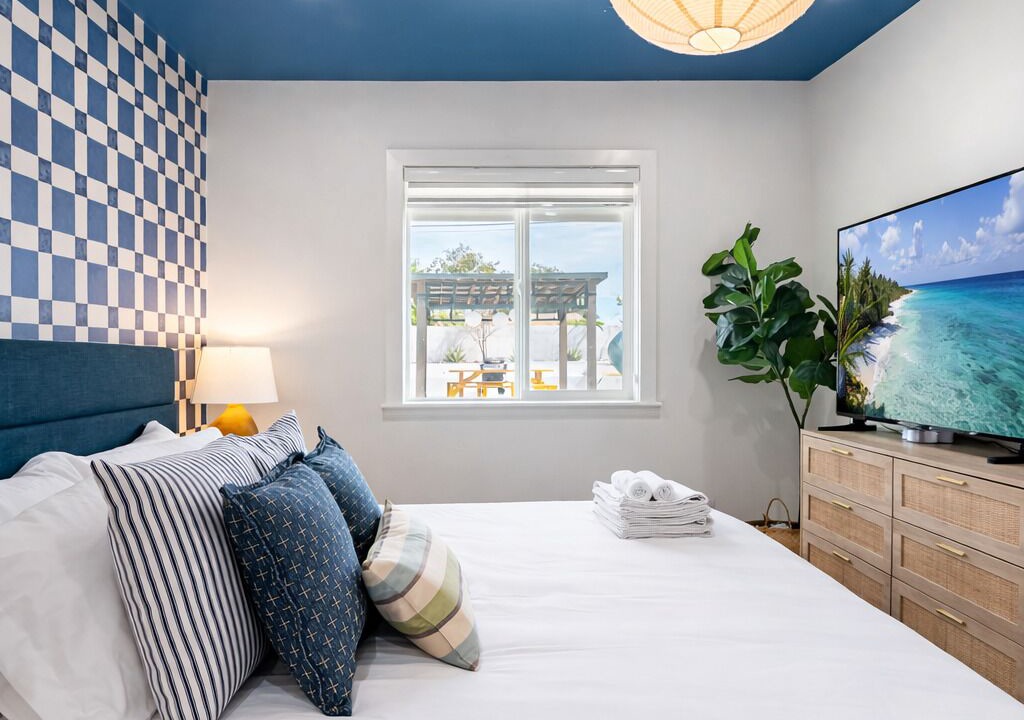 Photo of Bedroom in Midway City