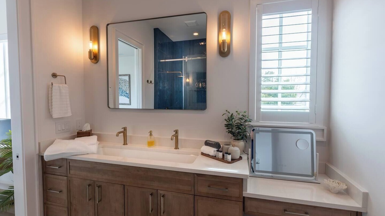 Photo of Bathroom in Riviera Beach