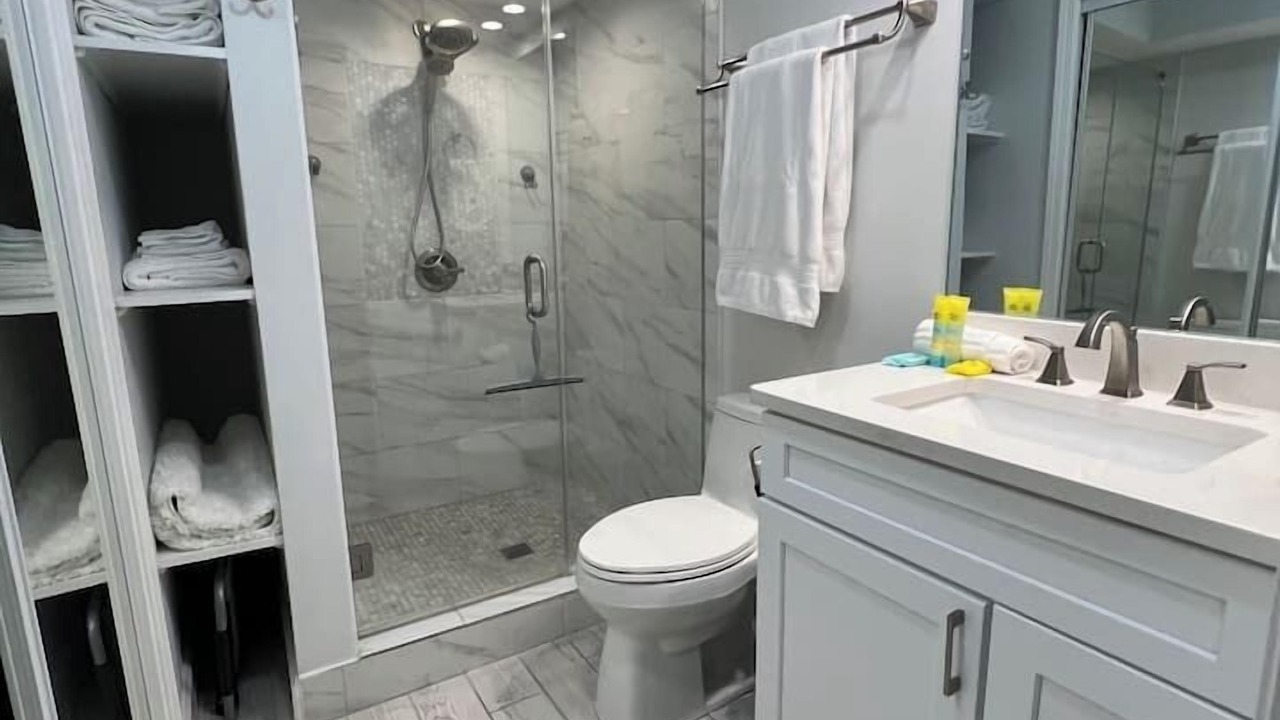Photo of Bathroom in Upper Grand Lagoon