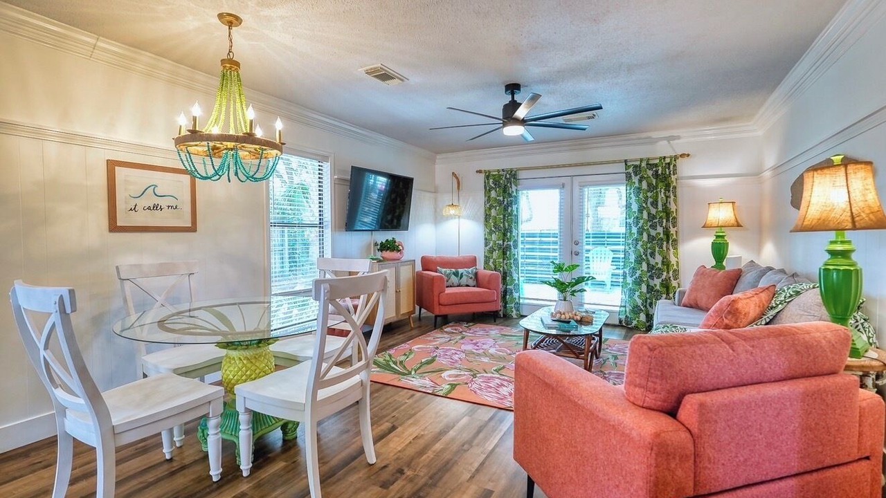 Photo of Livingroom in Gulf Vista