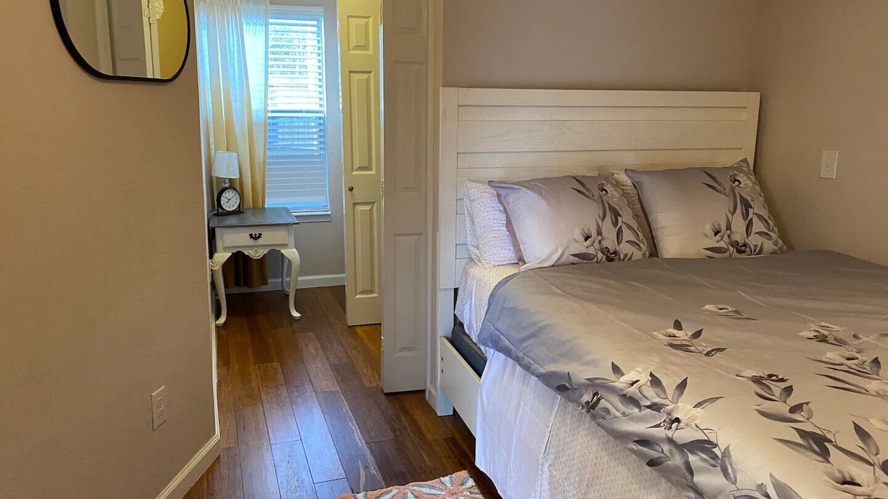 Photo of Bedroom in Thousand Oaks