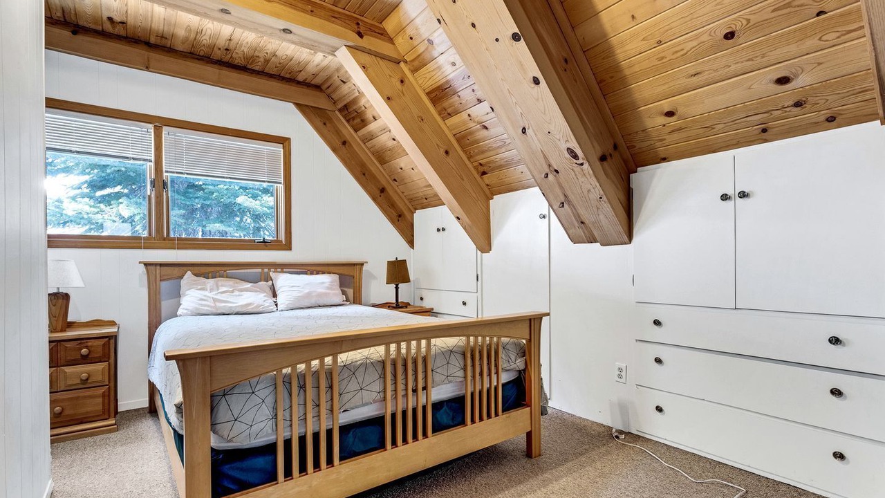 Photo of Bedroom in Bear Valley