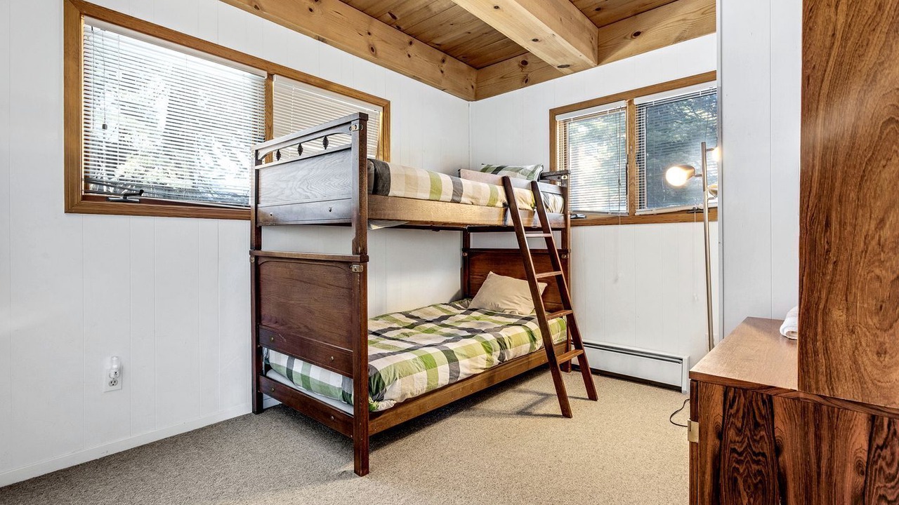 Photo of Bedroom in Bear Valley