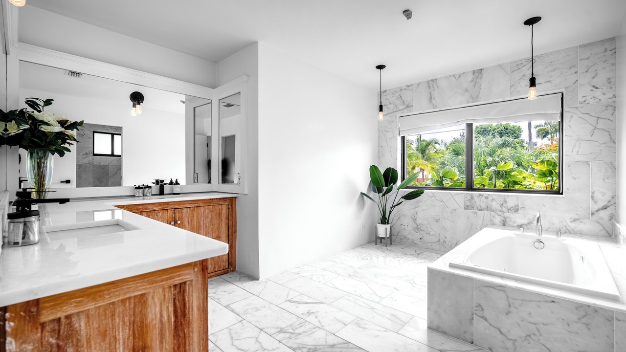 Photo of Bathroom in East Little Havana