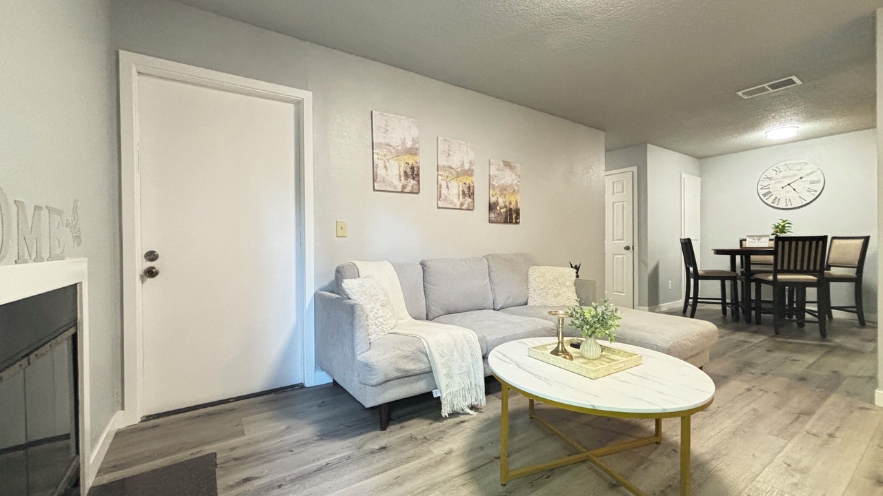 Photo of Livingroom in North Highlands