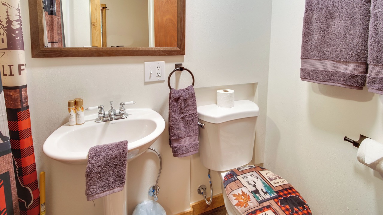 Photo of Bathroom in Chiloquin