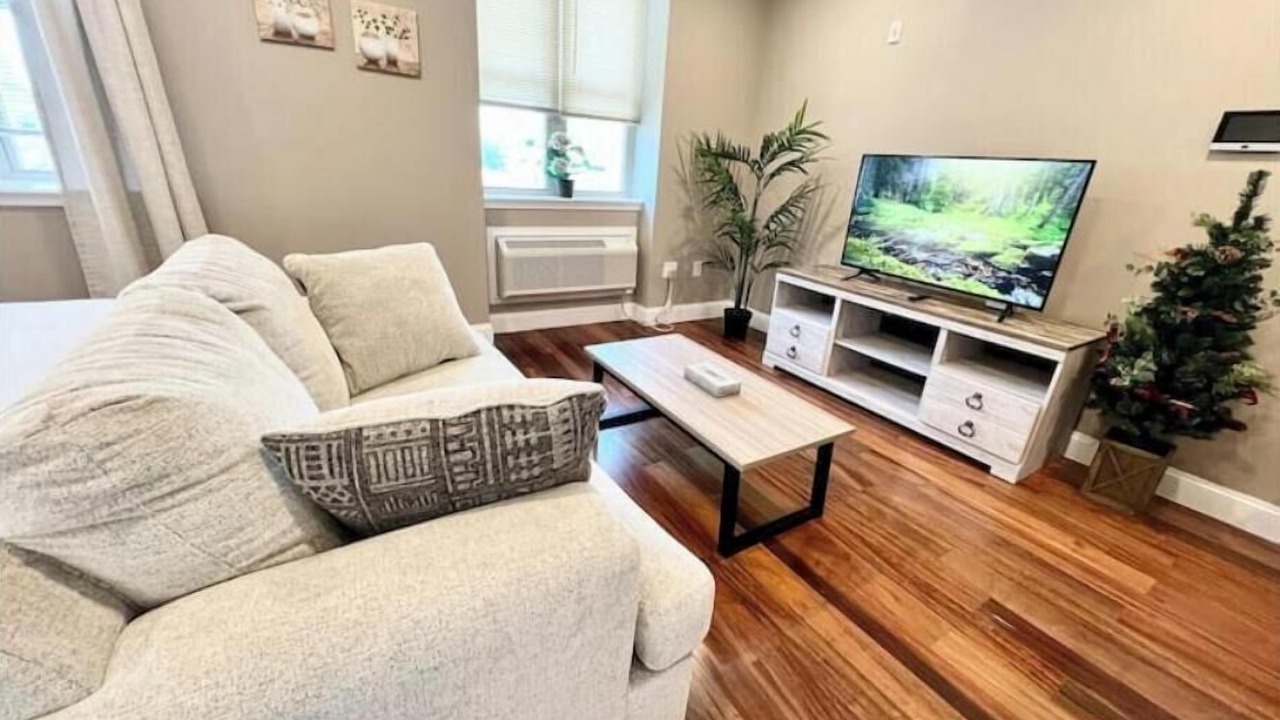 Photo of Livingroom in Logan Square