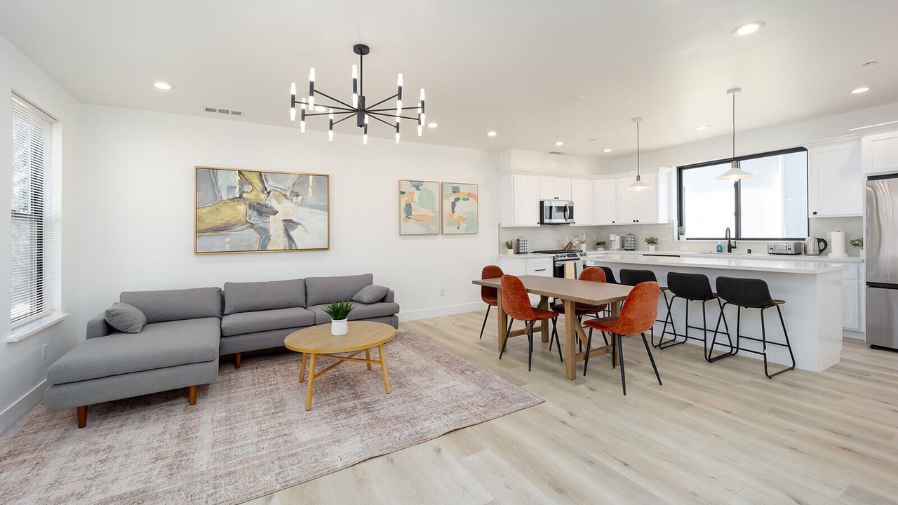 Photo of Livingroom in Downtown Sacramento