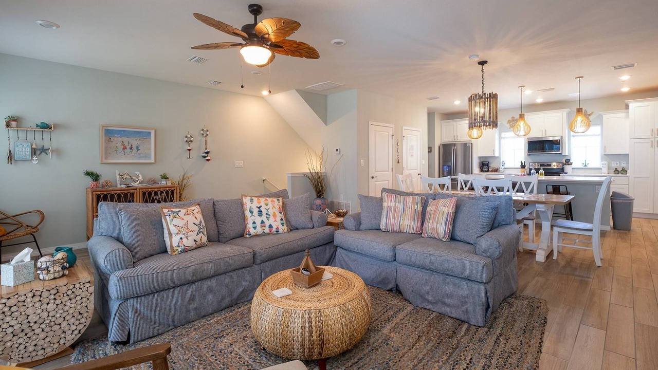 Photo of Livingroom in Ono Island